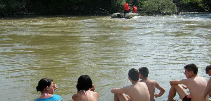 Poliţiştii încearcă să afle cu exactitate cum s-a produs tragedia