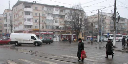 Intersecţia de la capătul liniei de tramvai 1 nu va avea semafor nici în acest an