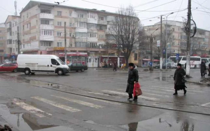 Intersecţia de la capătul liniei de tramvai 1 nu va avea semafor nici în acest an