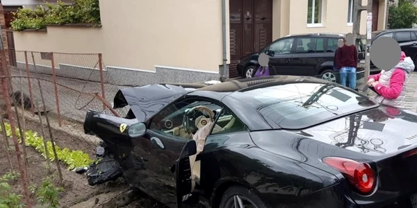 ferarri accident alba