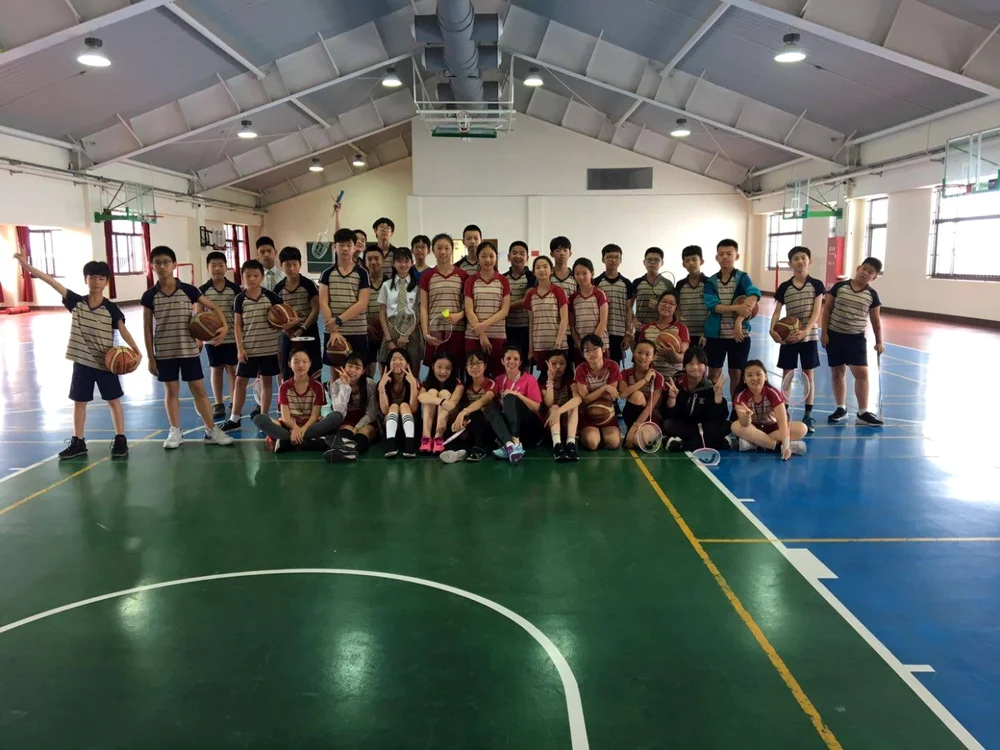 Demeter Boglárka este profesor in china foto arhiva personala