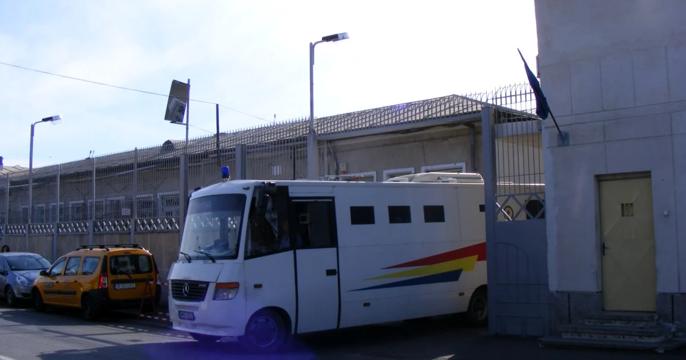 Bărbaţii vor ajunge la penitenciar - imagine arhivă ADS Ploieşti
