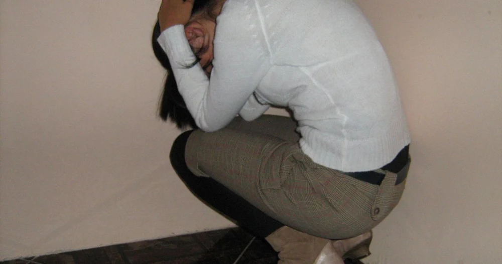 Tânără de 19 ani, bătută și violată pe o stradă din București. Unul dintre agresori a filmat atacul