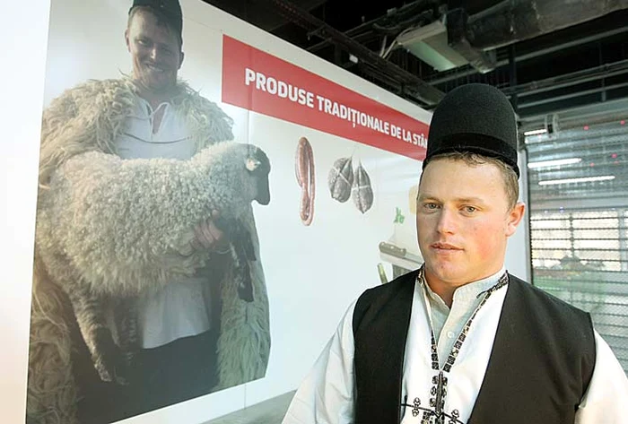 
    Ghiță Ciobanul din reclamele tv a fost prins de poliţişti la volanul unei maşini neînmatriculate  