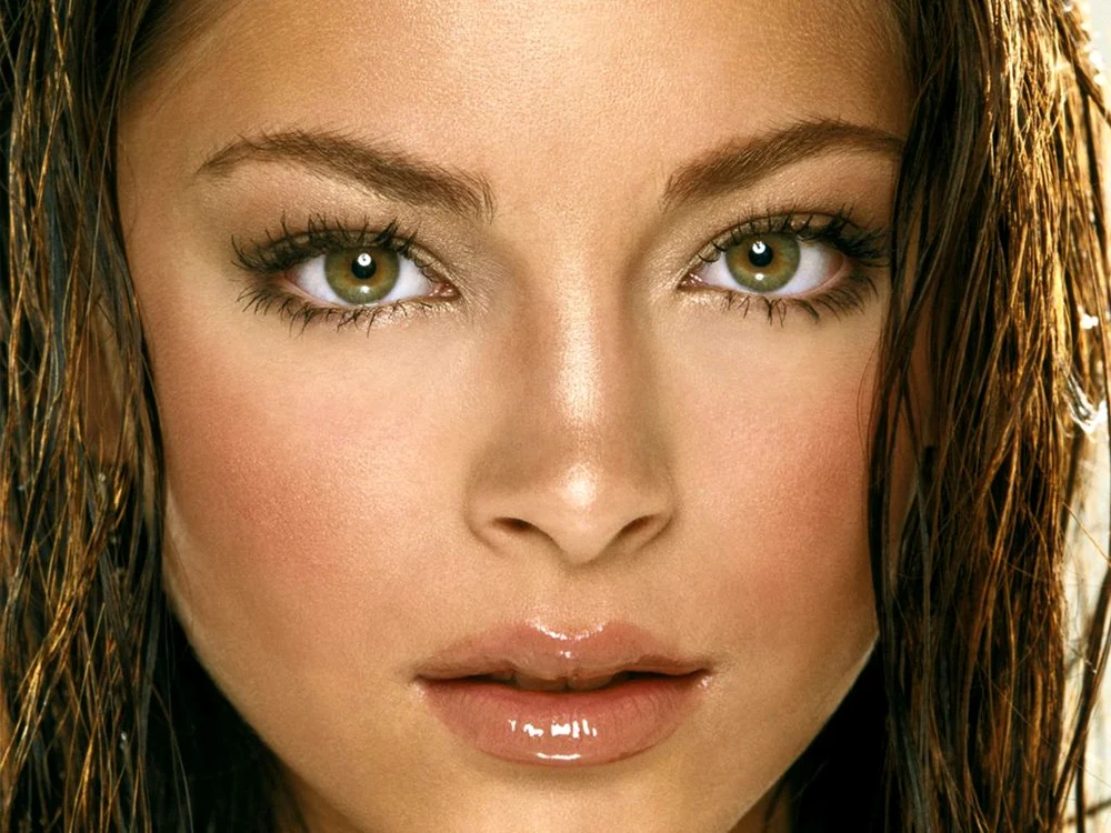 Kristin Laura Kreuk