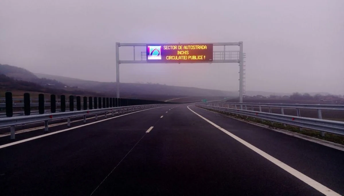 Se închide circulația pe tronsonul Sebeș - Turda din Autostrada A10, după ce asfaltul s-a surpat. Ruta alternativă pentru şoferi