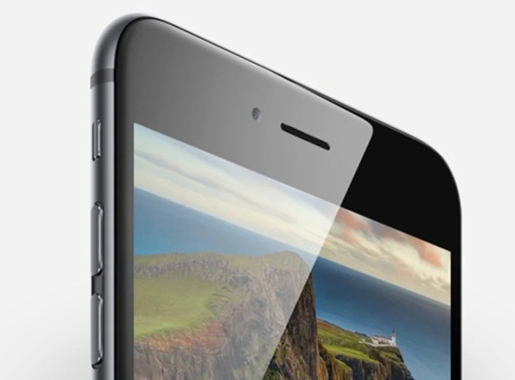 iPhone 6, cu ecran mai mare, va concura cu modelele din aceeaşi clasă de la Samsung