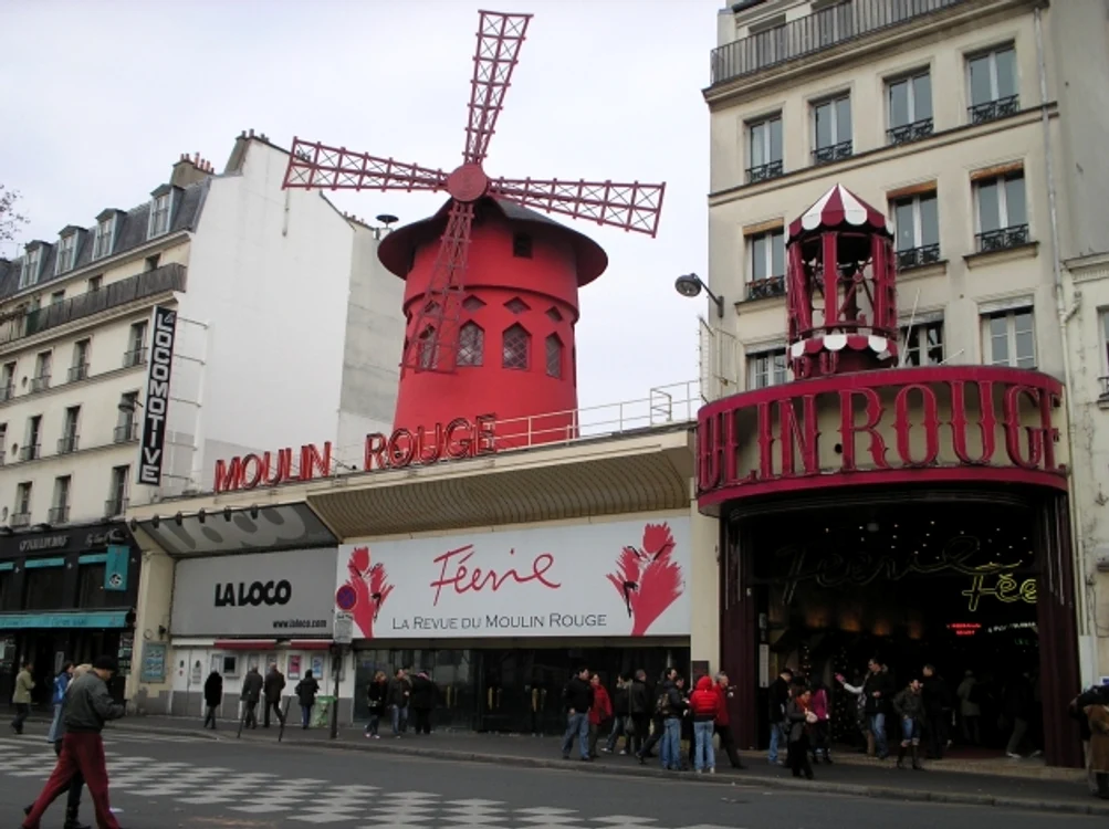 Moulin rouge jpg jpeg