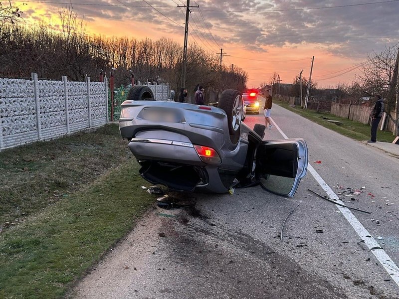 Accident cumplit în Olt. Un tânăr de 17 ani a murit. La volan se afla un șofer de doar 18 ani, posibil sub influența drogurilor 