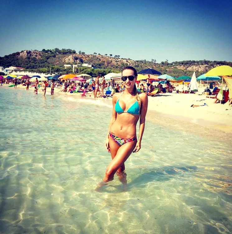 Flavia i-a încântat pe bărbații de pe plajă