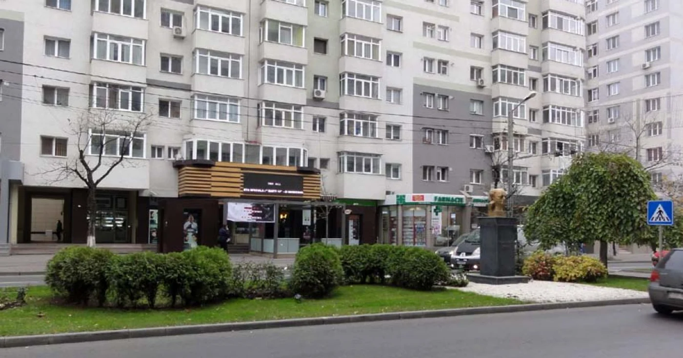 Evenimentul are loc la Centrul Cultural "Eugen Ionescu"