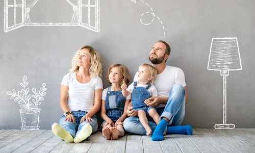 Familie cu doi copii FOTO Shutterstock 