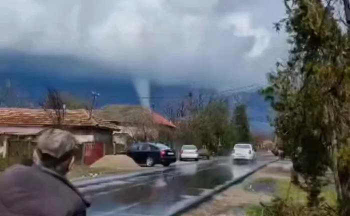 Tornadă în Teleorman FOTO: captura video Meteoplus