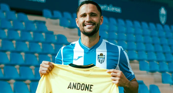 Florin Andone va îmbrăca tricoul unei echipe de liga a 4-a. Foto Instagram