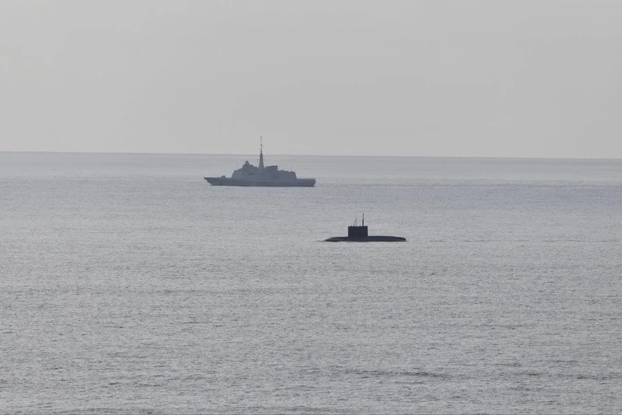 Explicațiile Moscovei după ce submarinul rusesc Novorossiisk, capabil să lanseze rachete Kalibr, a ieşit la suprafaţă în largul coastelor Franţei