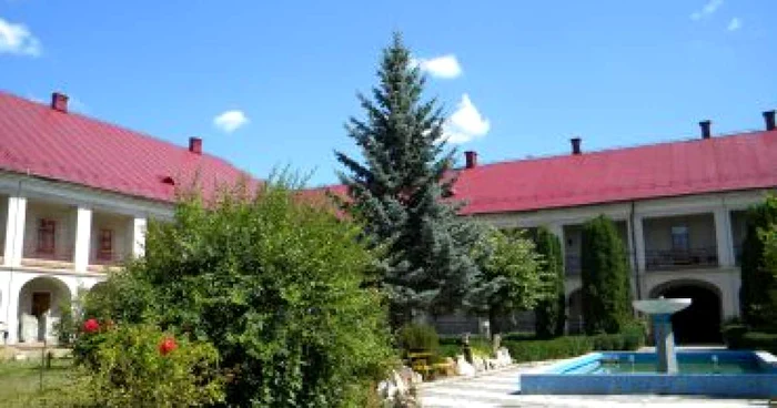 Bistriţa: LA PAS PRIN VECHIUL BURG/ Muzeul Judeţean a adăpostit pe vremuri soldaţi