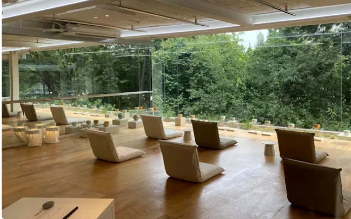 Cafeneaua Green Lab din Seul închiriază spaţii liniştite unde oamenii nu au voie să vorbească FOTO captură Facebook