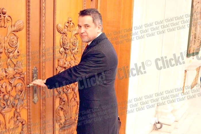 Omul de afaceri din Vrancea a stat la o cafea cu reporterul Click!, care i-a destăinuit din secretele Parlamentului (Fotografii: Roberto Sălceanu)