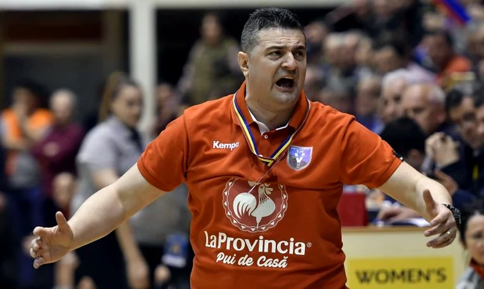 Florentin Pera a fost campion cu SCM Râmnicu Vâlcea (FOTO: Sportpictures)