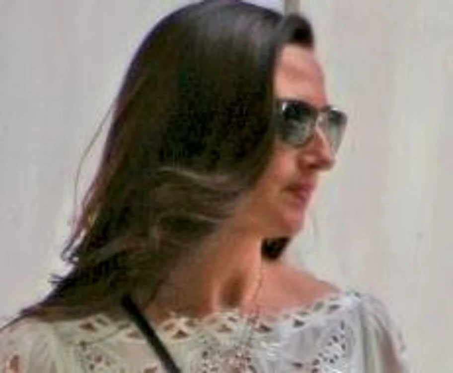 
    Fashionista Alisa Thiry cere o avere uriasă la divorţ  