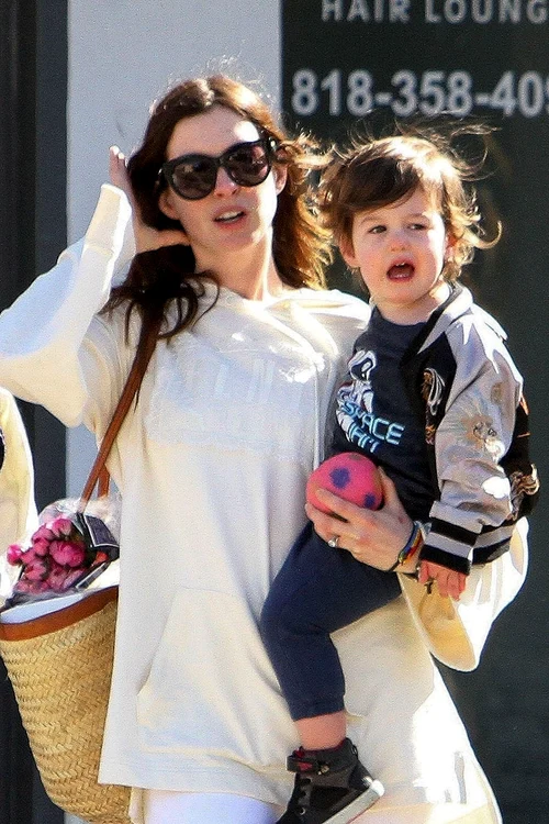 5 hepta 3483738 anne hathaway jpg jpeg