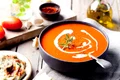 Supa crema de rosii si ardei copti  Sursa foto shutterstock 216995443 jpg