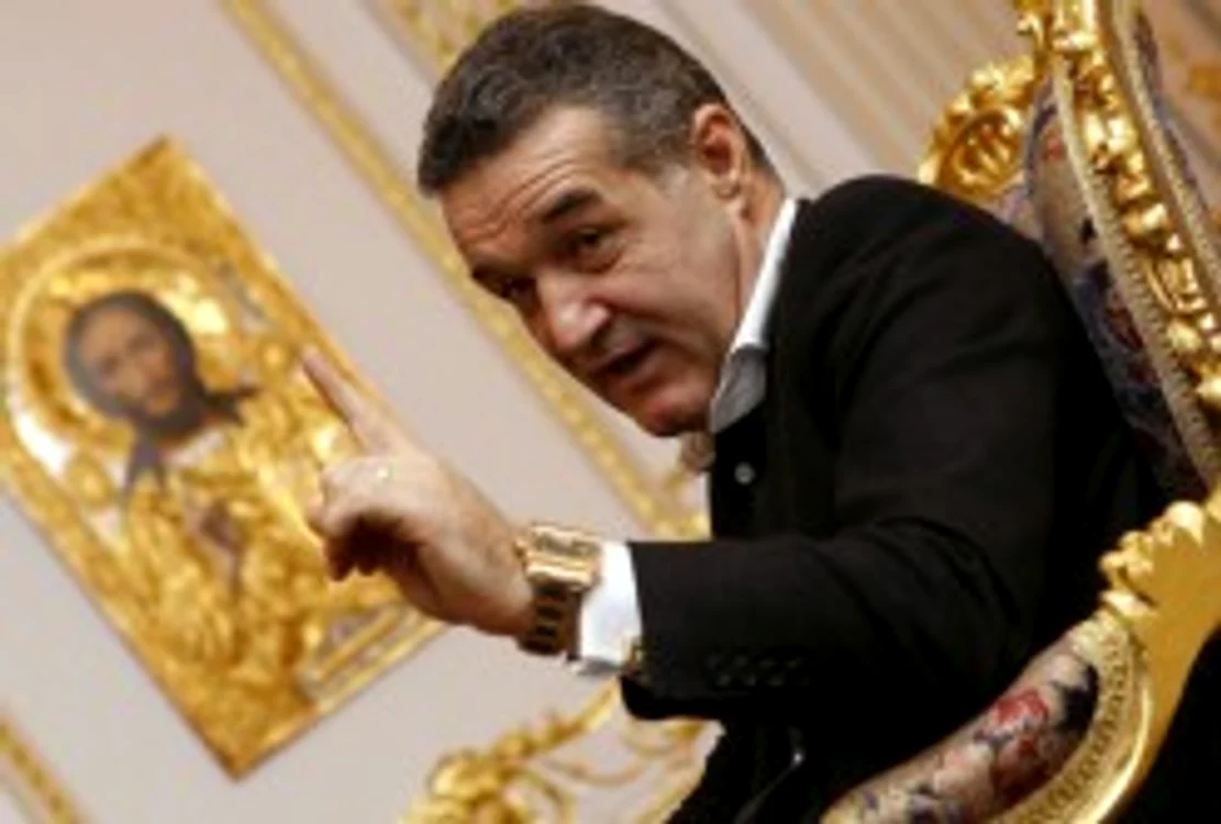 
    Gigi Becali a fost la biserică în ultima zi de permisieFoto: Click!  