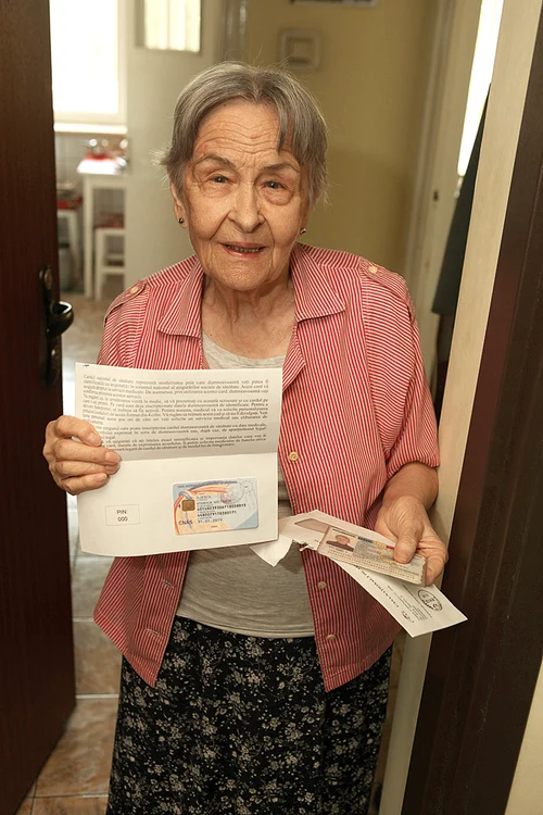 Un milion de români nu au primit cardul de sănătateFoto Click!