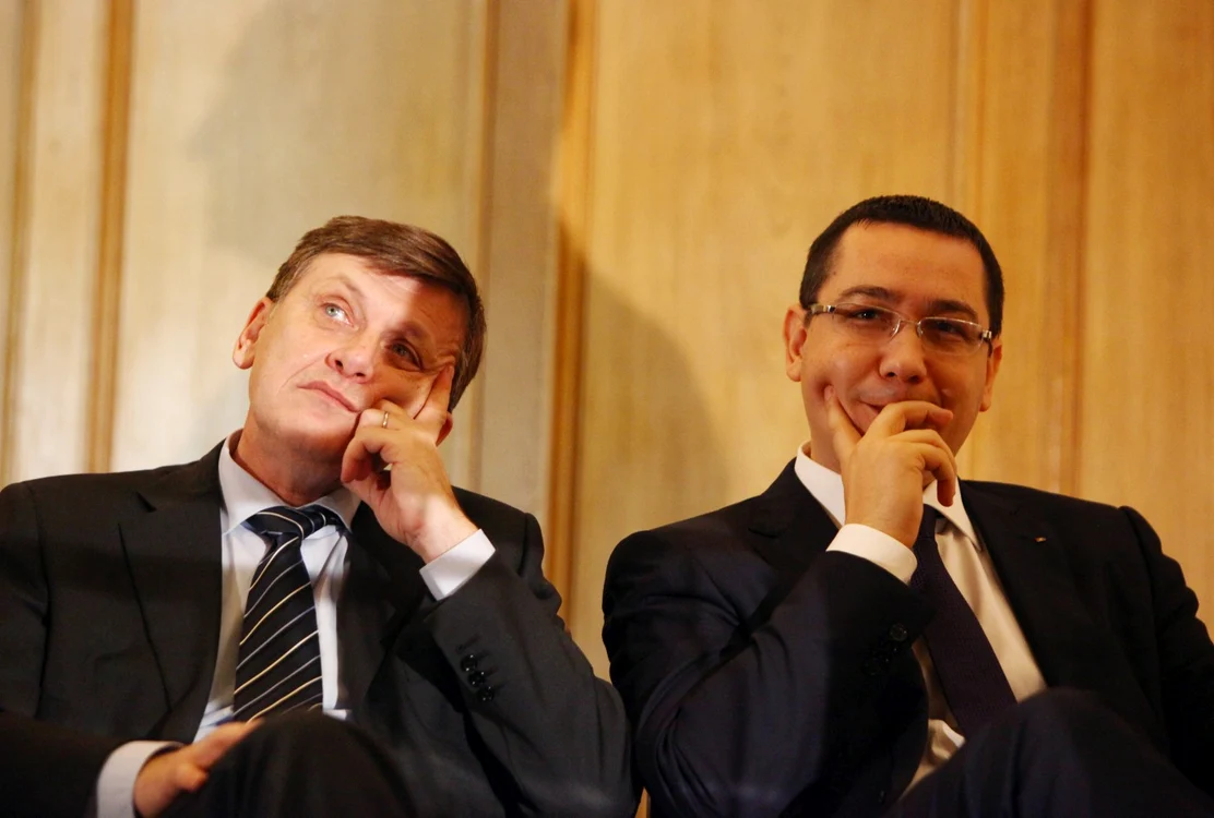 Prezidenţiabilul Crin Antonescu scade în ochii votanţilor