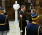 Preşedintele Klaus Iohannis îşi prezintă condoleanţele pentru decesul Regelui Mihai la Peleş FOTO Presidency