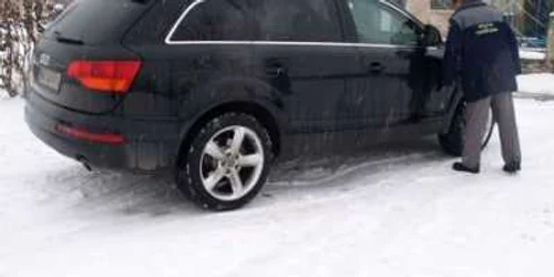 Tinerii au fost prinși în flagrant de polițiștii de frontieră