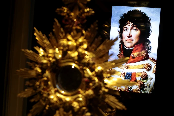 bijuterii sf gennaro REUTERS