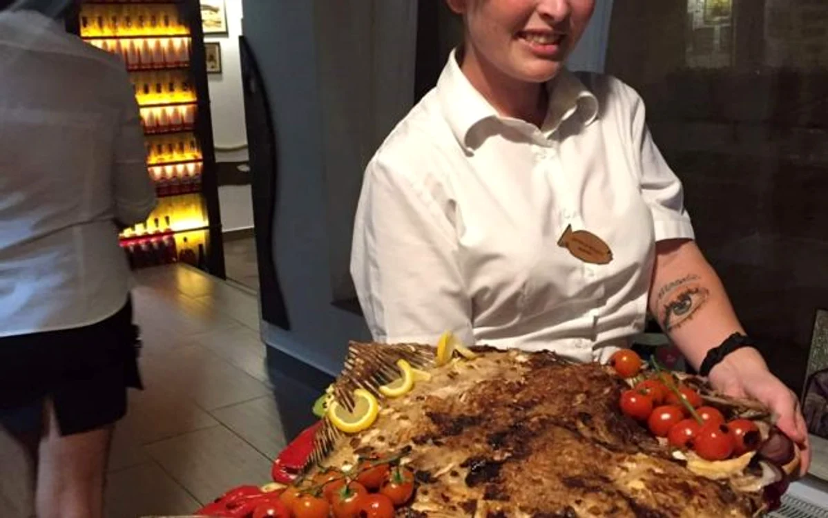 Masă cu preparate din peşte FOTO Matei Datcu