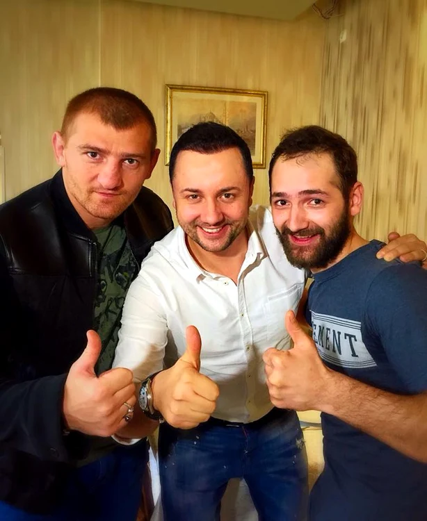 Cătălin Moroșanu a apreciat farsa regizată de Măruță și Alex, actorul-contorsionist