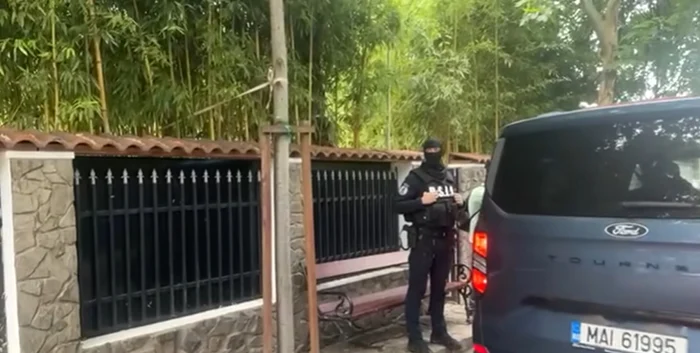 Procurorii DNA au descins la domiciliul lui Cristian Popescu Piedone. Foto: Captură video
