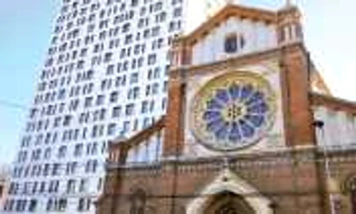 Turnul de 19 etaje de lângă Catedrala Sf. Iosif va fi dărâmat
