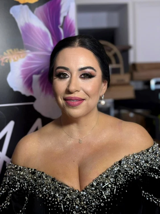 Oana Roman în rochie Zestal la gala Nu există nu se poate by Andreea Marin   FOTO Facebook (5) jpg