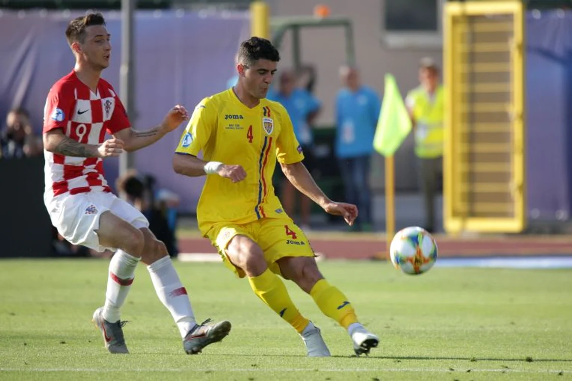 Alex Pascanu e titular in nationala de tineret a RomanieiFOTO: Sportpictures.eu