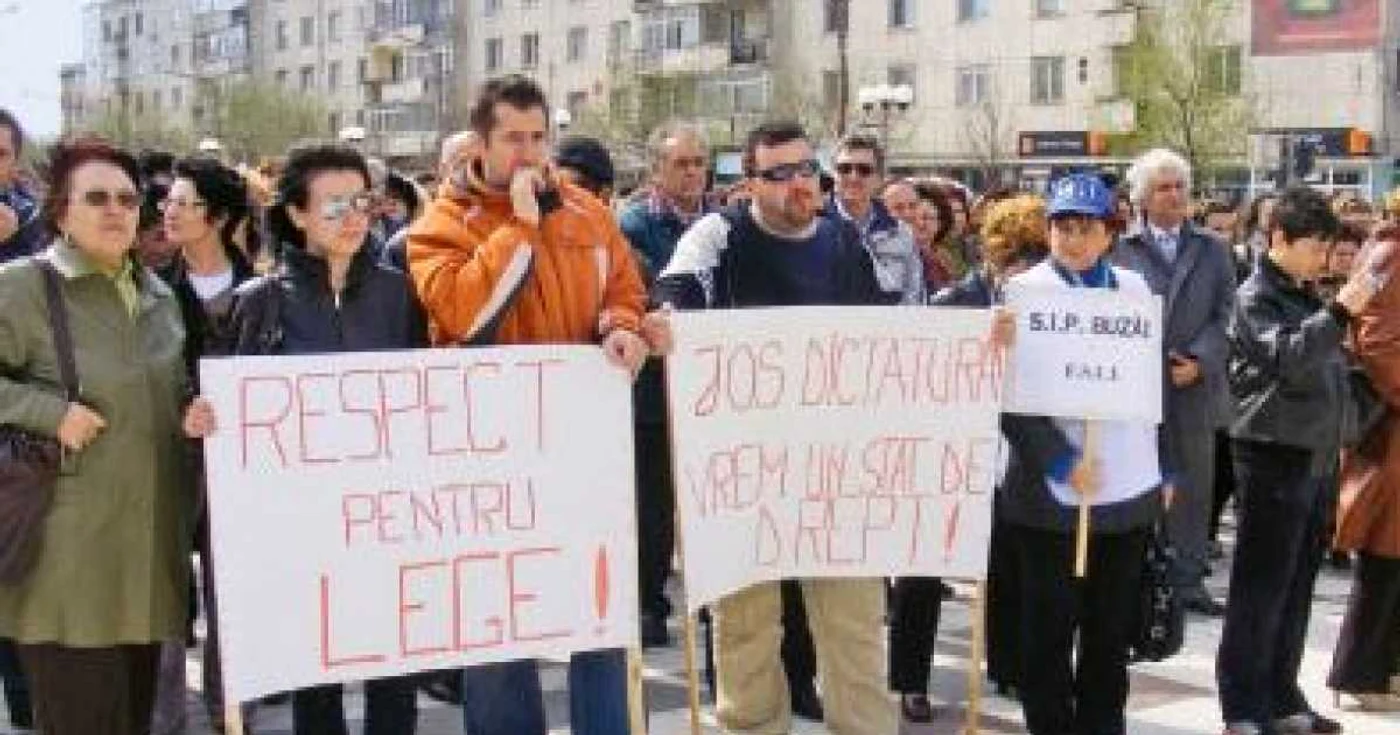 Dascălii ar putea intra din nou în grevă-foto: Arhiva