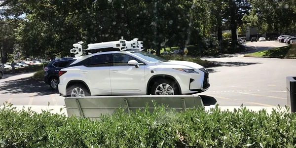 apple masini autonome