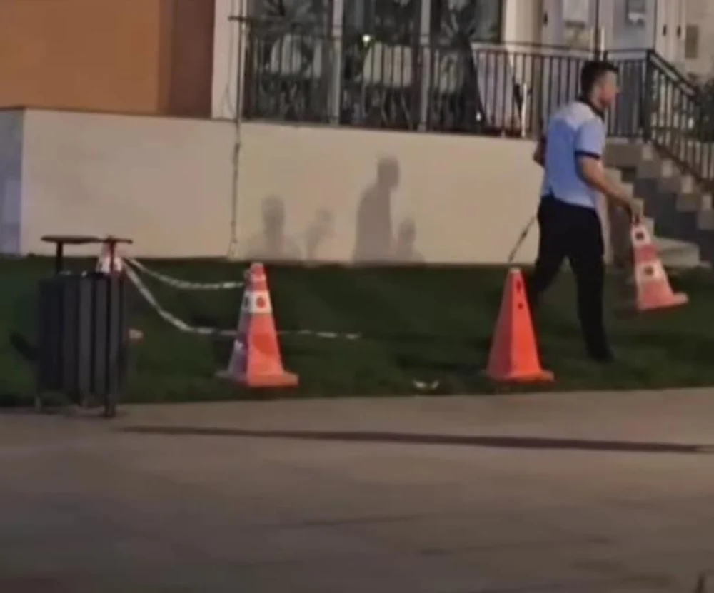 Primarul din Vaslui anunță măsuri după moartea băiețelului electrocutat la un spot de iluminat. „Sunt profund șocat”