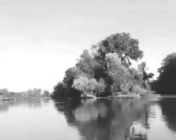 Imaginea cu Mureșul pe care autorul poeziei a postat-o