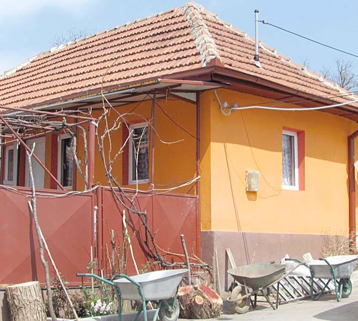 Așa arată casa părintească a lui Georgică Cornu