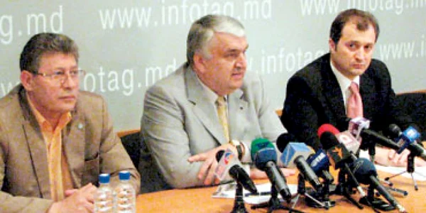 Fisuri în coaliţia de peste Prut?