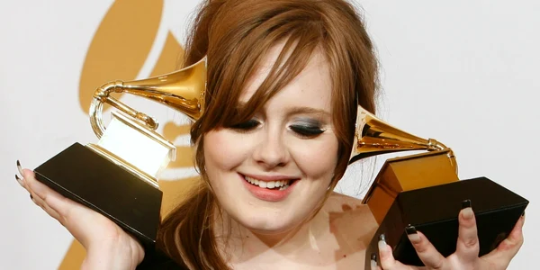 Adele a mai câştigat două trofee Grammy în 2009