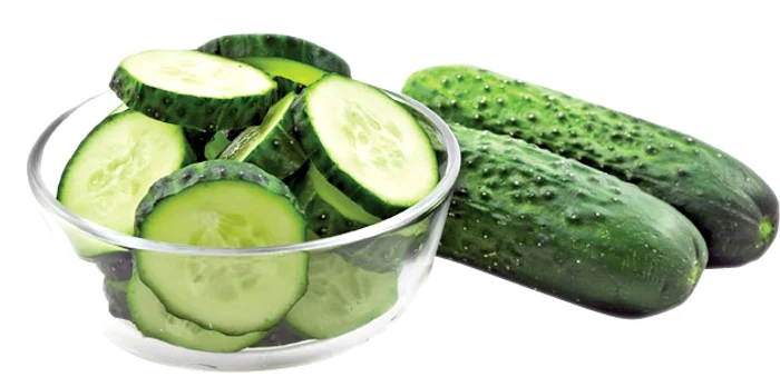 Salată de castraveţi cu mărar