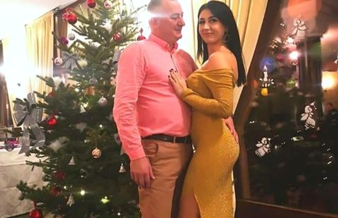 
    Mirela se va căsători cu Florin Tecar, în vârstă de 42 de aniFoto Facebook  