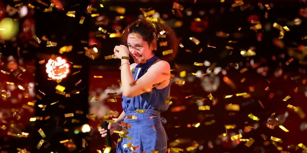 Carina Veghiu Romanii au talent golden Buzz jpg