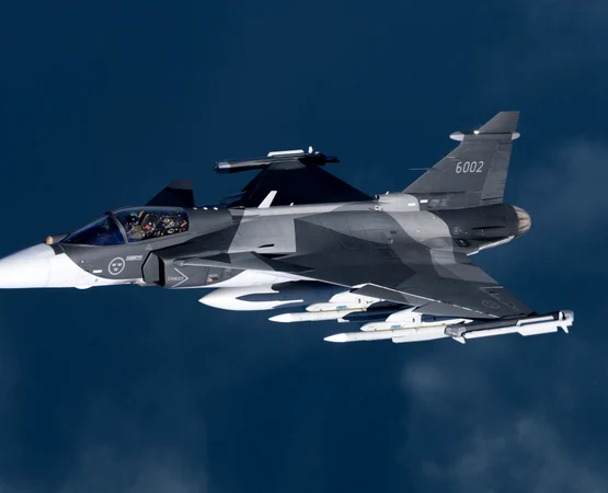 Avion Gripen înarmat cu rachete Meteor jpg