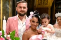Karmen Simionescu și soțul ei, Bogdan  Căplescu, s-au afișat împreună la nunta Adrianei Simionescu, sora ei, care a avut loc în această vară, pe 14 iulie